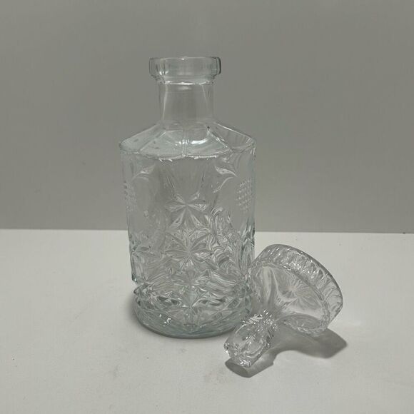 Vintage Crystal Glass Liquor Decanter With Lid 9 1/4” Clear Flower Pattern - Picture 11 of 11